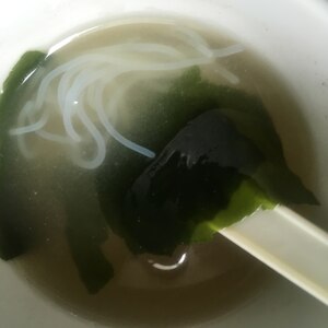 レトルト味噌汁で春雨スープ